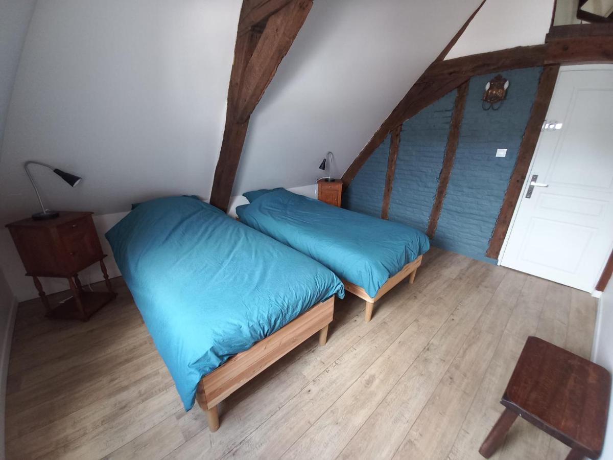 Le Gite Des Geants Le Quesnoy  Exterior photo